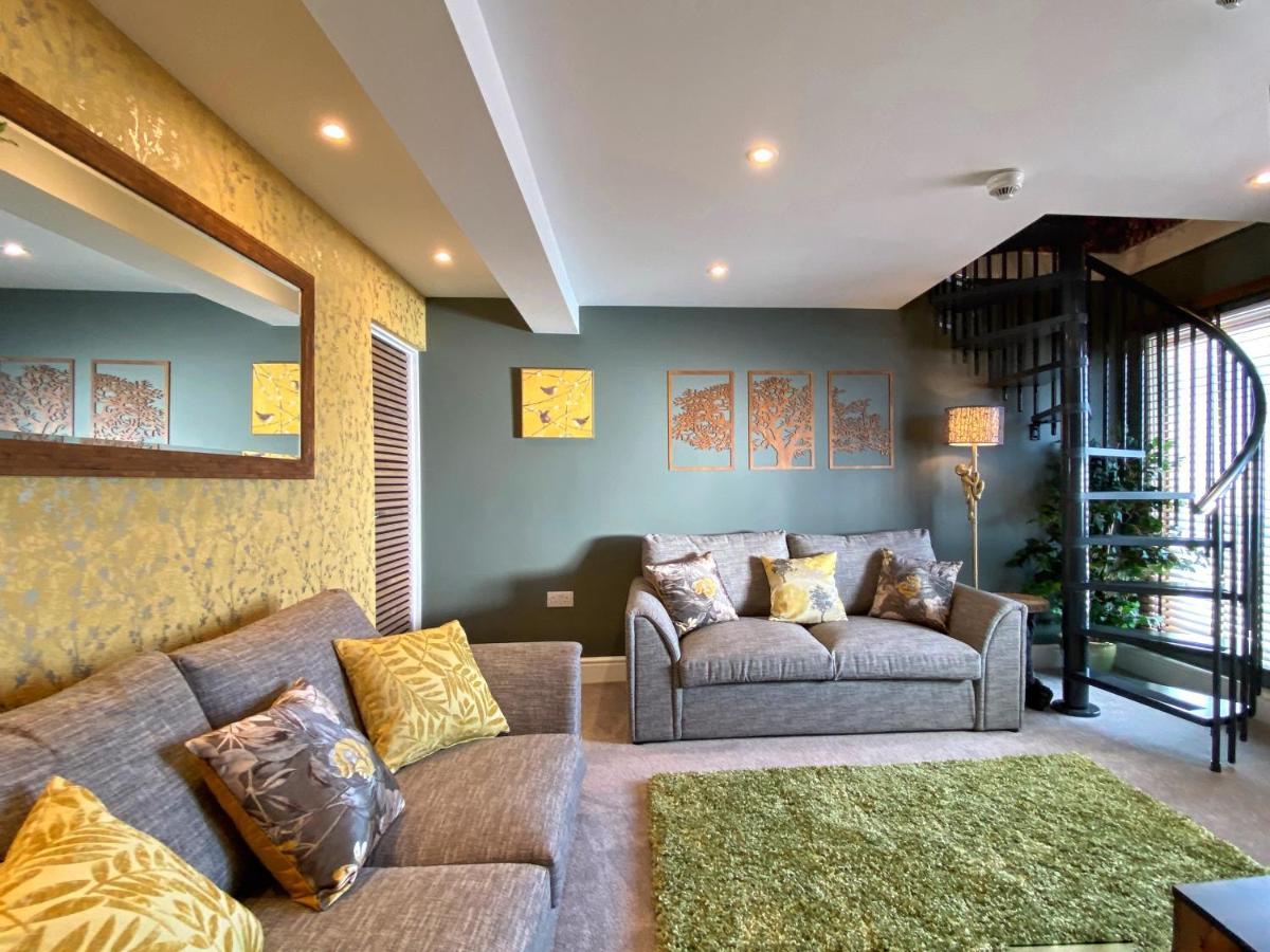 Hambrook House Canterbury - New Luxury Guest House With Espa Spa Complex Экстерьер фото