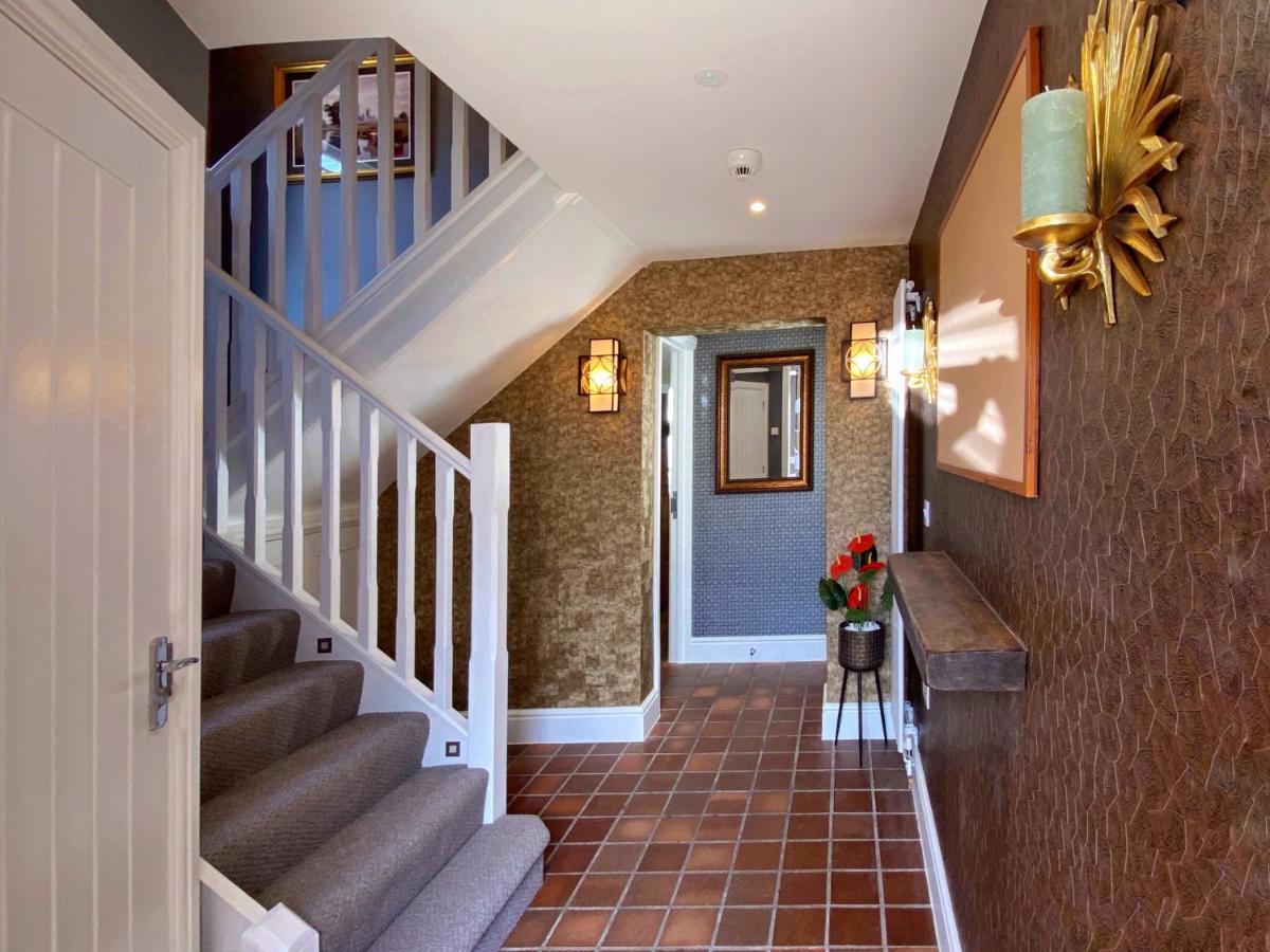 Hambrook House Canterbury - New Luxury Guest House With Espa Spa Complex Экстерьер фото